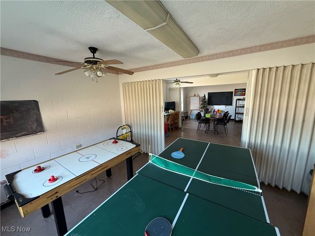 44 S Main Street, Hubbard, OH 44425