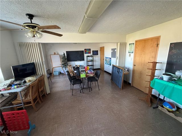 44 S Main Street, Hubbard, OH 44425