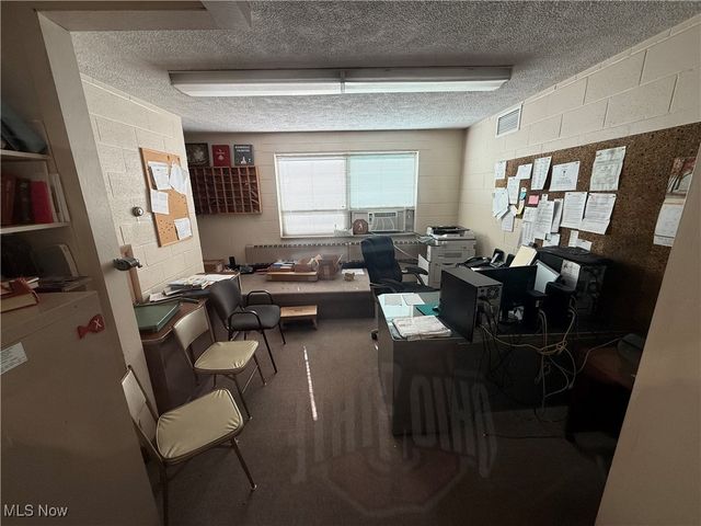 44 S Main Street, Hubbard, OH 44425