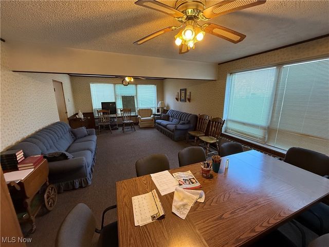 44 S Main Street, Hubbard, OH 44425