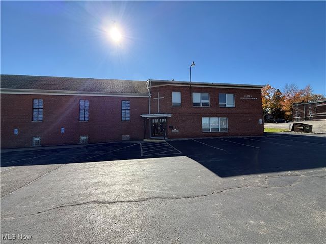 44 S Main Street, Hubbard, OH 44425