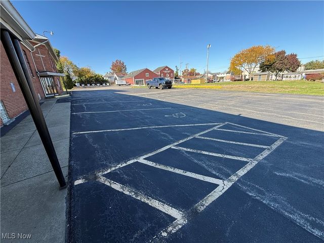 44 S Main Street, Hubbard, OH 44425