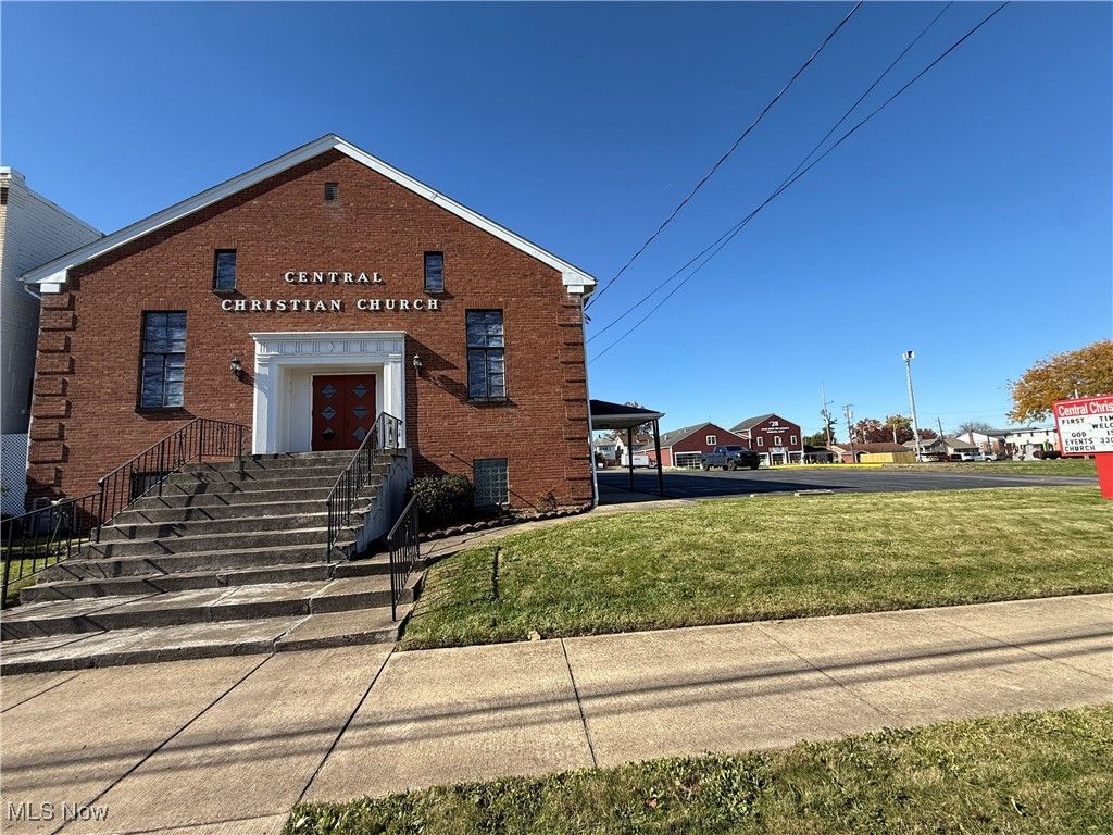 44 S Main Street, Hubbard, OH 44425