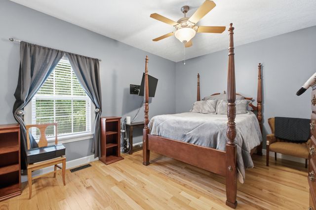 8644 Wading Branch Court, Ooltewah, TN 37363