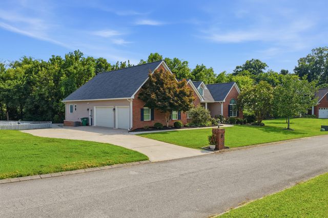 8644 Wading Branch Court, Ooltewah, TN 37363