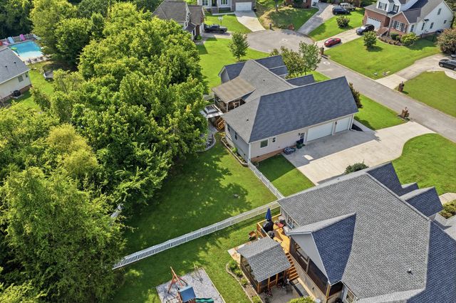 8644 Wading Branch Court, Ooltewah, TN 37363