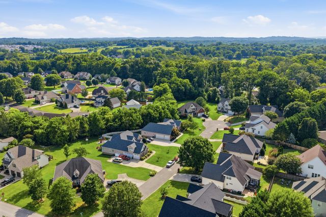 8644 Wading Branch Court, Ooltewah, TN 37363