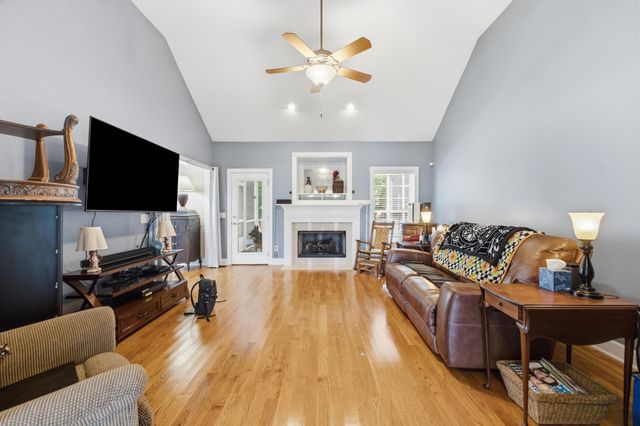 8644 Wading Branch Court, Ooltewah, TN 37363