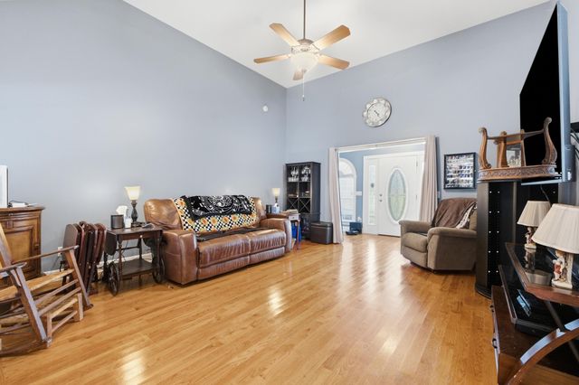 8644 Wading Branch Court, Ooltewah, TN 37363