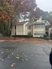 2401 Huntingdon Chase, Atlanta, GA 30350