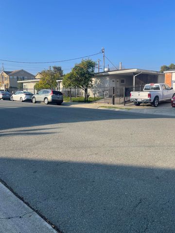 585 School St, Pittsburg, CA 94565