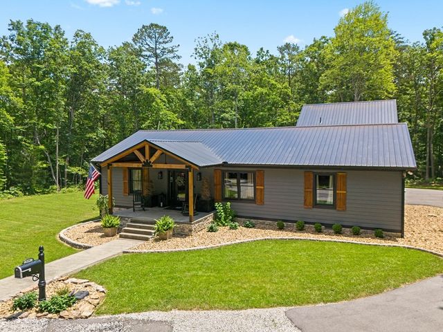 129 Long Branch Ct, Jamestown, TN 38556
