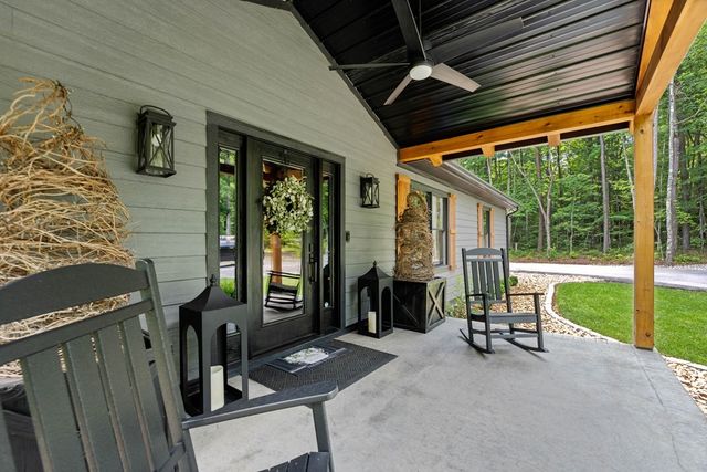 129 Long Branch Ct, Jamestown, TN 38556