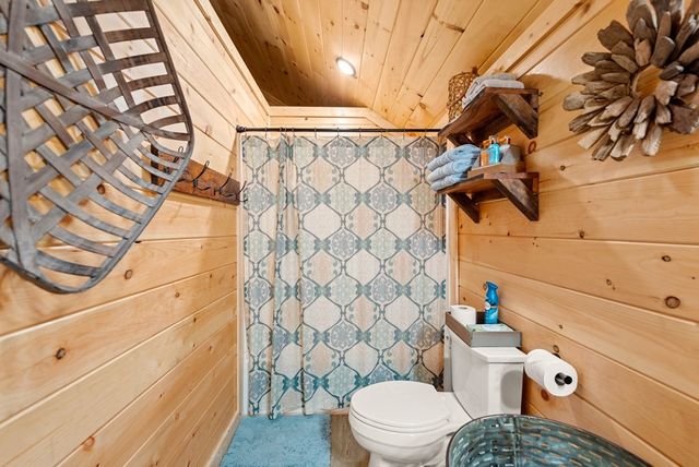 129 Long Branch Ct, Jamestown, TN 38556