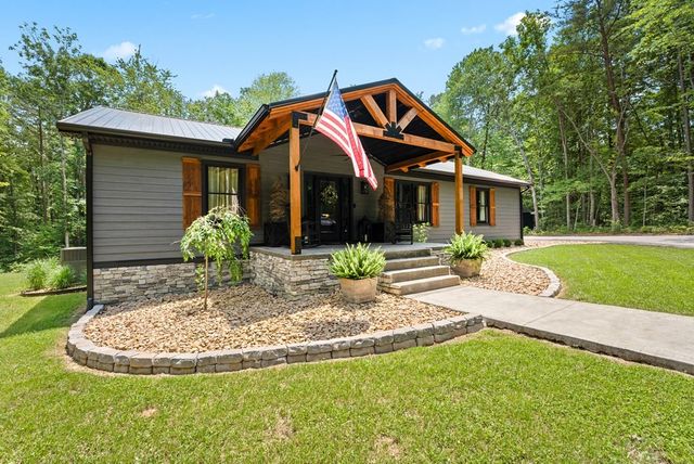 129 Long Branch Ct, Jamestown, TN 38556
