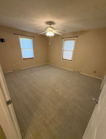 203 N Ellen Street, Nixa, MO 65714