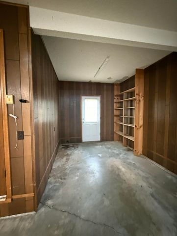 203 N Ellen Street, Nixa, MO 65714