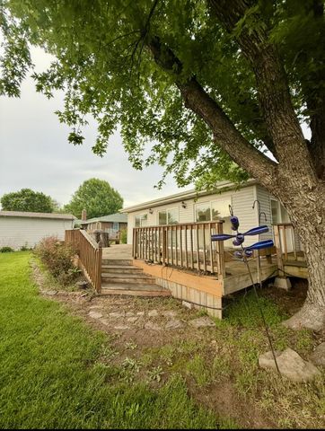 203 N Ellen Street, Nixa, MO 65714