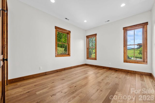 750 Silver Springs Drive W 43, Banner Elk, NC 28604