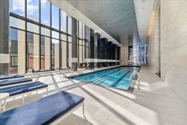 1 Franklin 2406, Boston, MA 02110