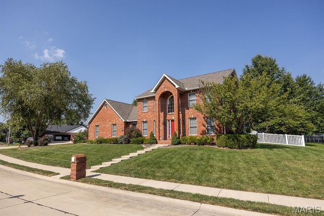 132 Callaway Court, O'fallon, IL 62269