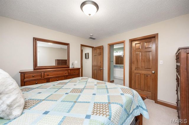 132 Callaway Court, O'fallon, IL 62269