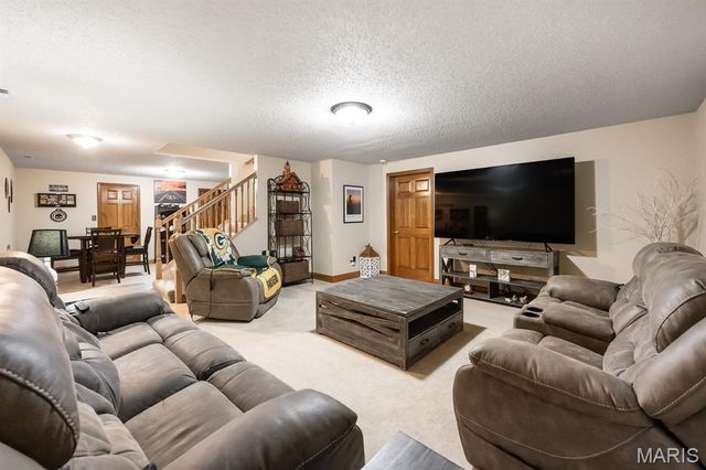 132 Callaway Court, O'fallon, IL 62269