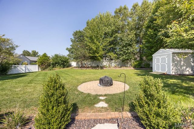 132 Callaway Court, O'fallon, IL 62269
