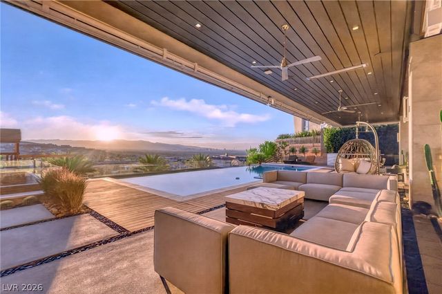 635 Cityview Ridge Drive, Henderson, NV 89012