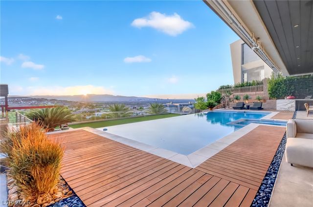 635 Cityview Ridge Drive, Henderson, NV 89012