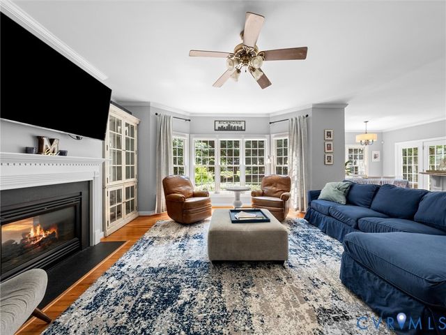 1124 Kingham Dr, Chesterfield, VA 23114