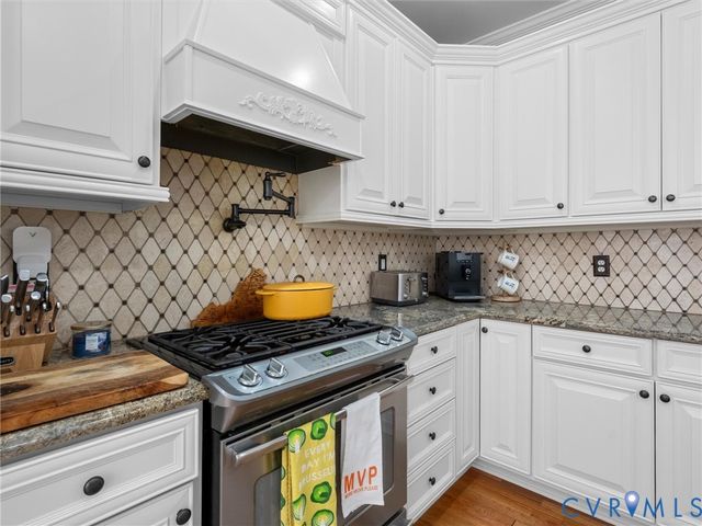 1124 Kingham Dr, Chesterfield, VA 23114