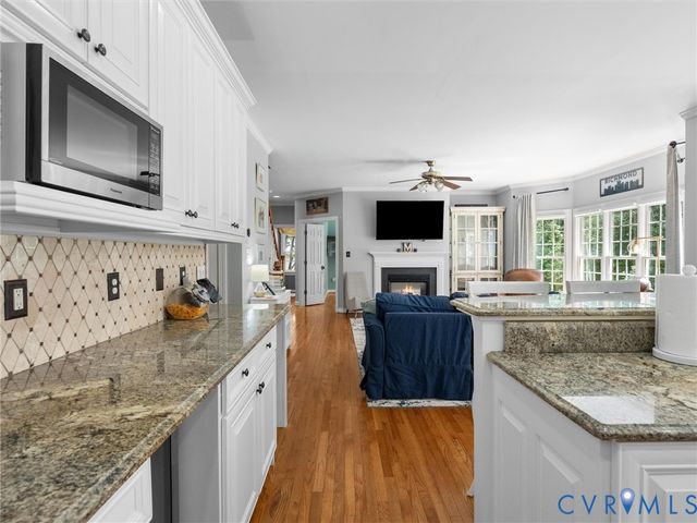 1124 Kingham Dr, Chesterfield, VA 23114