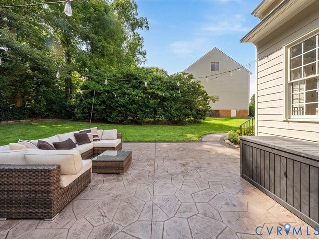 1124 Kingham Dr, Chesterfield, VA 23114