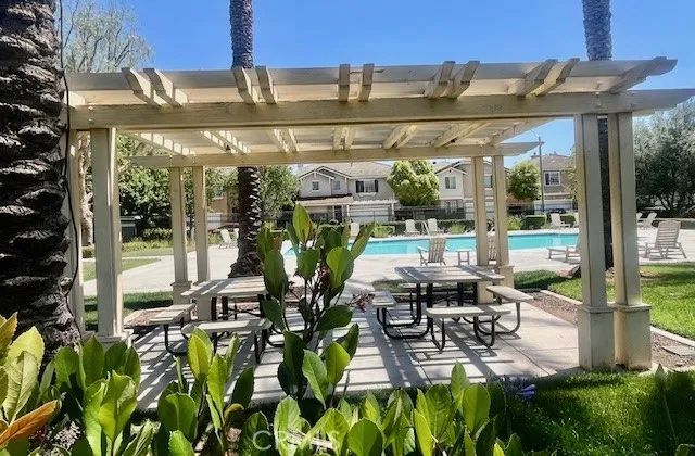 4861 Brookstone Ct, Riverside, CA 92505