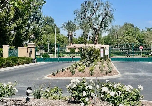 4861 Brookstone Ct, Riverside, CA 92505