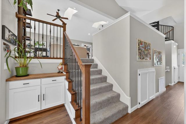 102 Puffer Way, Folsom, CA 95630