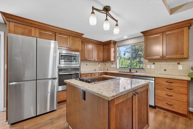 102 Puffer Way, Folsom, CA 95630