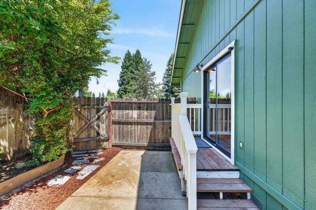 102 Puffer Way, Folsom, CA 95630