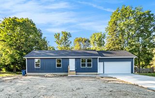 1207 Sorrento Lane, Flint, MI 48507
