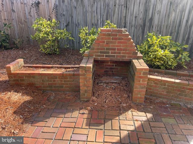 528 W COLLEGE AVE, Salisbury, MD 21801