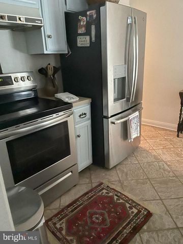 528 W COLLEGE AVE, Salisbury, MD 21801