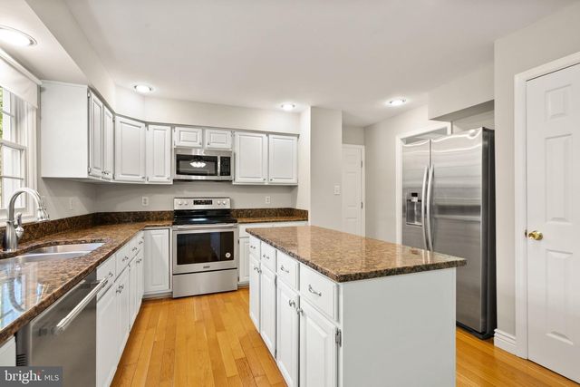 12652 TERRYMILL DR, Herndon, VA 20170
