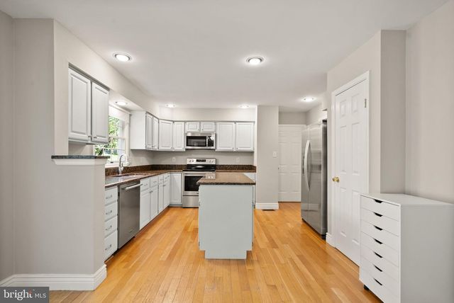 12652 TERRYMILL DR, Herndon, VA 20170