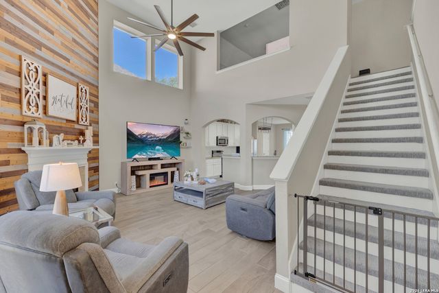 2738 SUMMIT VW, San Antonio, TX 78261