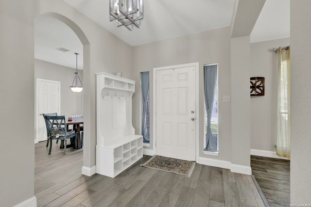 2738 SUMMIT VW, San Antonio, TX 78261