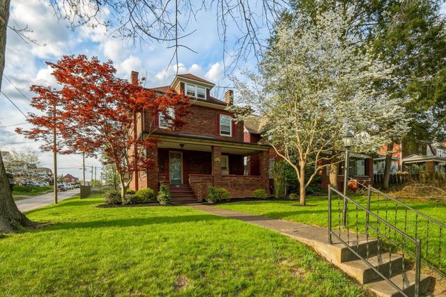 340 11th Ave W, Huntington, WV 25701