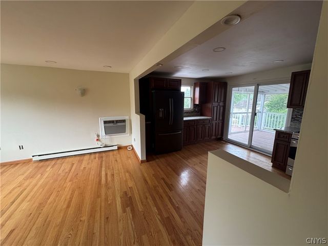 4748 Haverton Lane, Clay, NY 13090