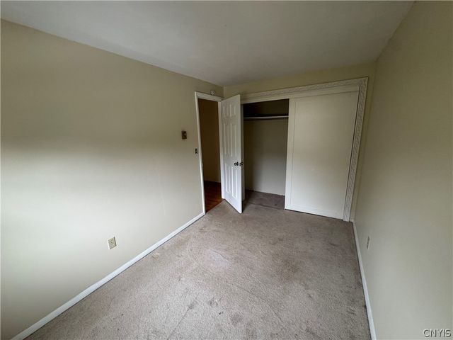 4748 Haverton Lane, Clay, NY 13090