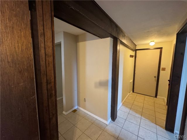 4748 Haverton Lane, Clay, NY 13090